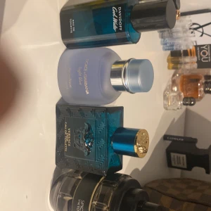 Parfymer  - Säljer ett gäng parfymer det är bara att säga till om ni vill köpa någon av dem här parfymerna