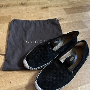 Gucci espadrilles  - Säljer mina espadrilles i storlek 39. Köpta på Gucci för några år sedan.