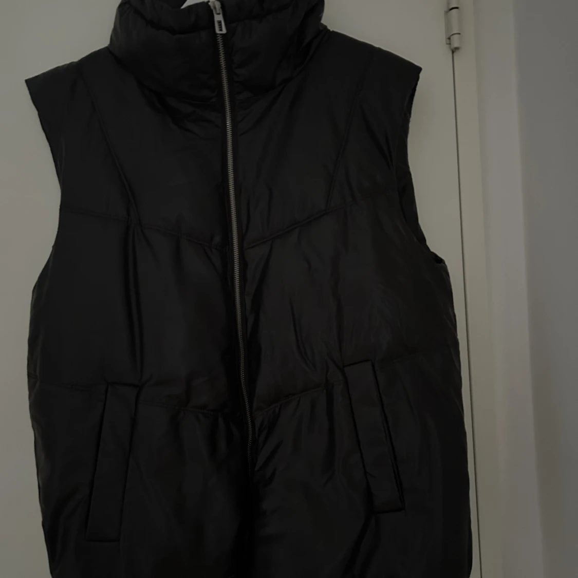 Brun/vinröd väst🤎