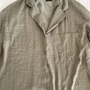 Pyjamas🩶 - Helt oanvänd pyjamas som är så fin🩶