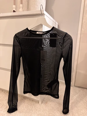 Tröja Nakd  - Helt ny tröja från Nakd! Storlek xs! ❤️‍🔥