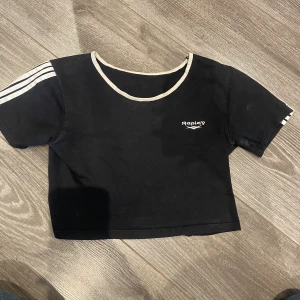 Replay topp - Säljer denna toppen då den inte kommit till användning💕