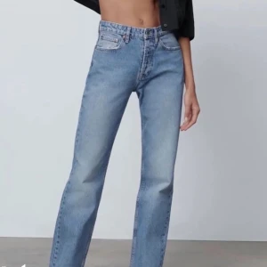 Zara jeans - Jätte snygga zara jeans dom inte kommer till användning. Ge prisförslag