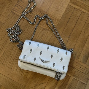 Zadig et Voltaire mini bag - Inte använt på några år så dags att sälja min mini Zadig. 