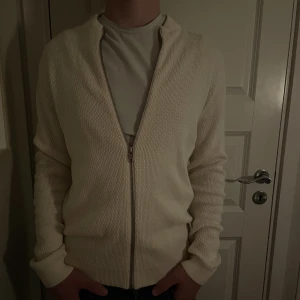 Lindergh kofta - Helt ny med tag.  Nypris 600kr