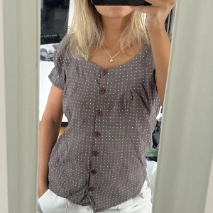 Blus - Höstrensning!!🍂 blus i fint skick