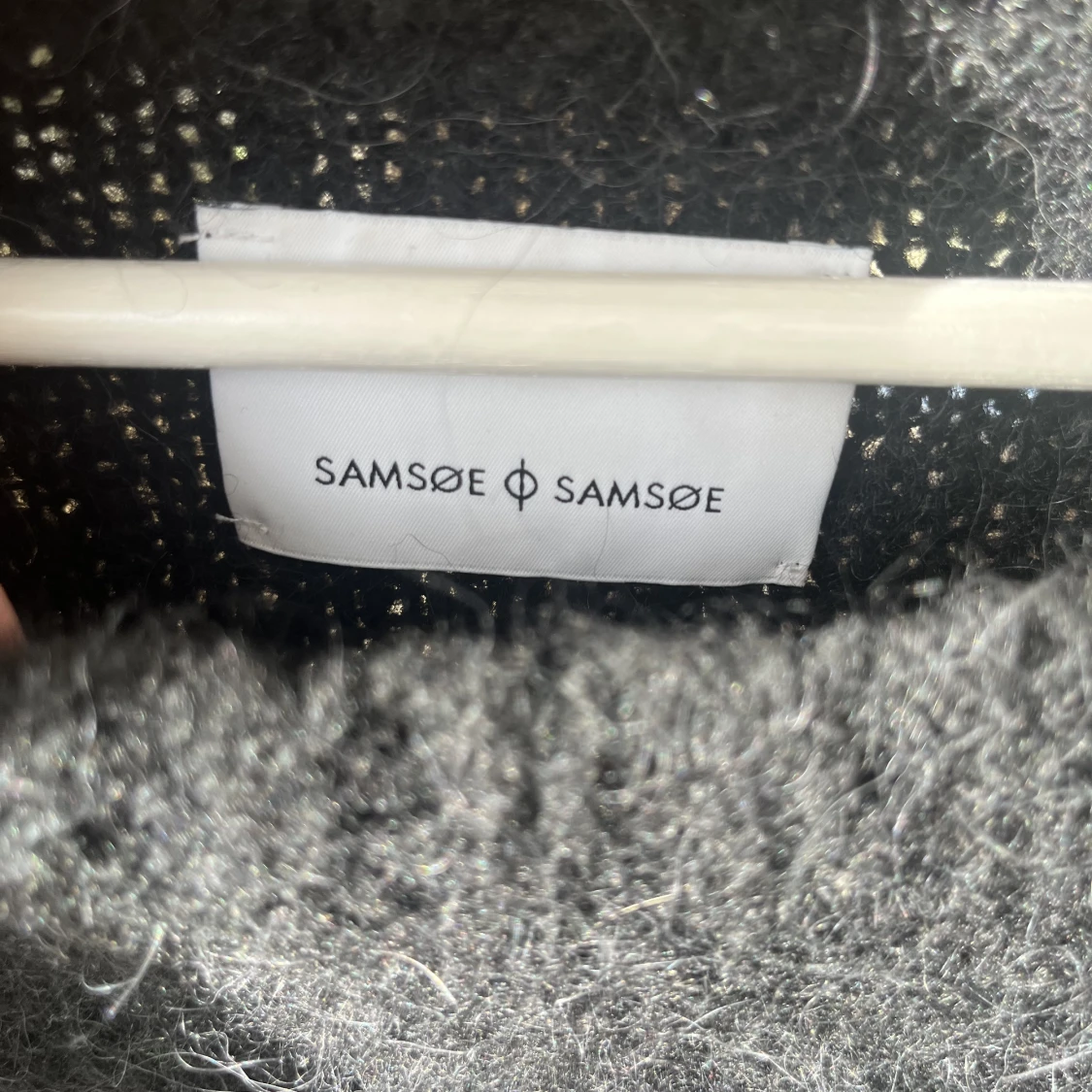 Stickad tröja  - 91