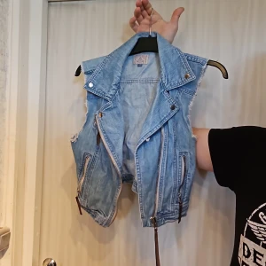 Jeans väst - Behaglig och snygg väst 