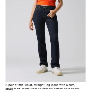 Weekday jeans - Helt nya oanvända weekday jeans i modellen pin mid straight i färgen blue rinse 💖💘💕 