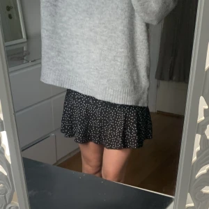 Prickig kjol - Säljer denna superfina kjol. Köparen står för frakten💓