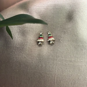 Juliga örhängen - Jätte fina örhängen