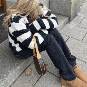 Kofta - Säljer denna superfina koftan från Zara. I storlek S. Lånade bilder :)