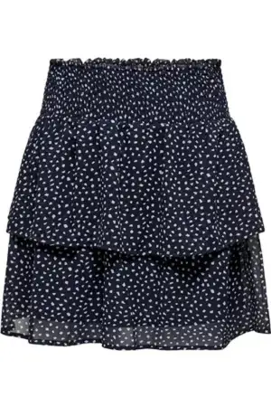 En jätte fin kjol från Only, använd 1 gång och tvättad efter. Super bra skick men används inte längre🙃