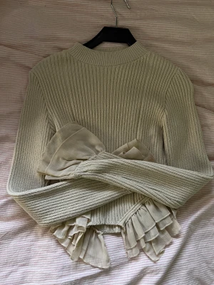 Tröja från Zara - Tröja från Zara, använd en gång! Jättefin & bra kvalite 🤎