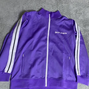 Palm angels  - Säljer en helt ny Palm angels med taggar och påse💜💜