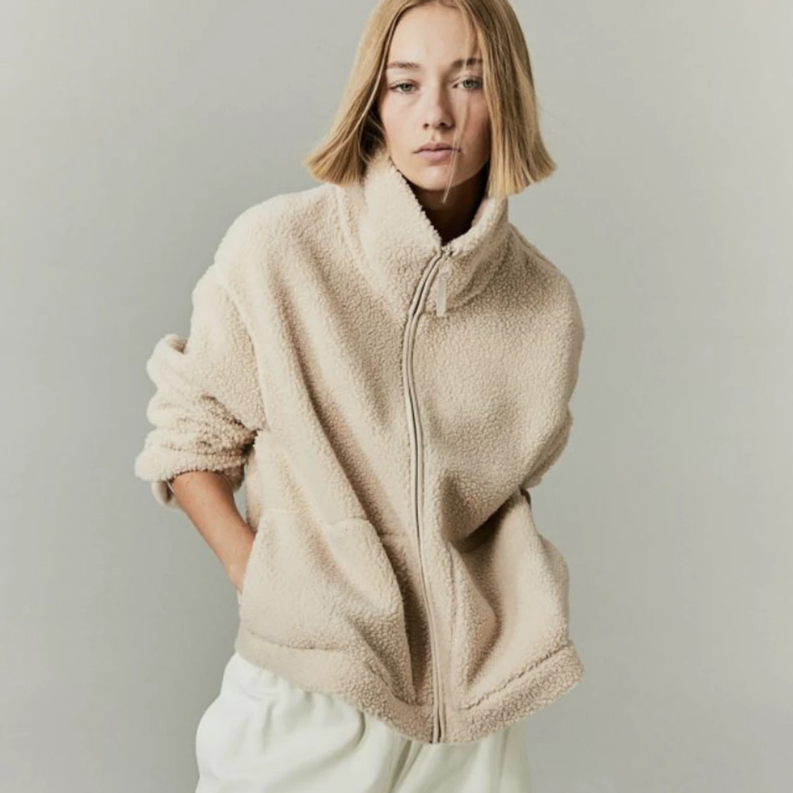 Beige teddyjacka från hm  - 90