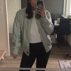 Oversized jacka från zara - Köpte den på herravdelningen för ett år sen, super fin knappt använd🫶🫶