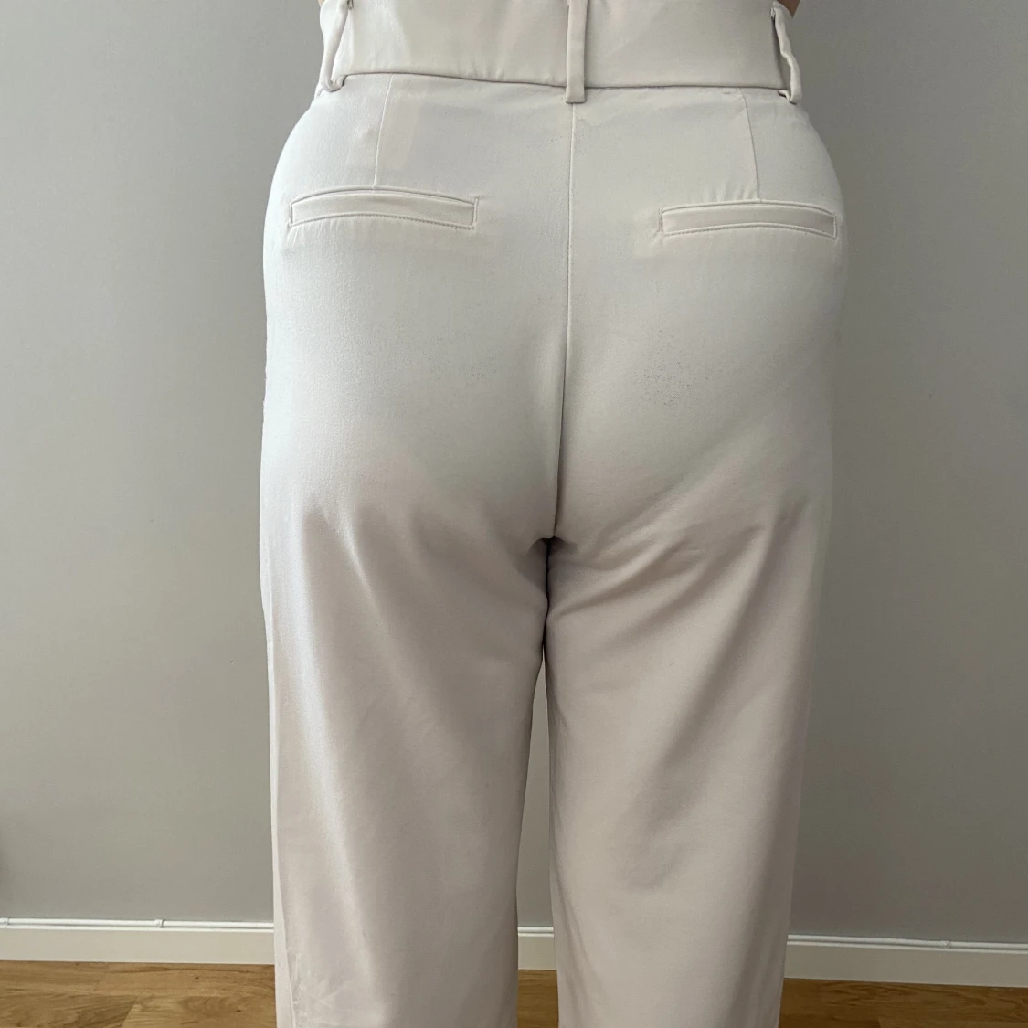 Kroppsformade Kostymbyxor  - 91