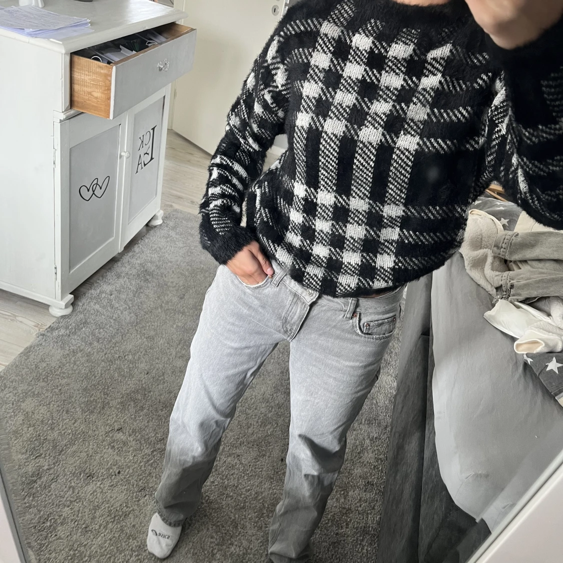 Stickad tröja.  - 91