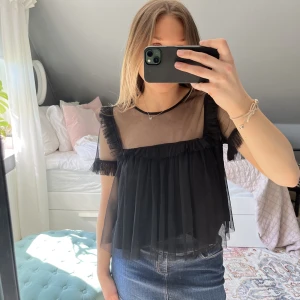 Topp - Populär mesh topp från zara💓 kom med bud😊