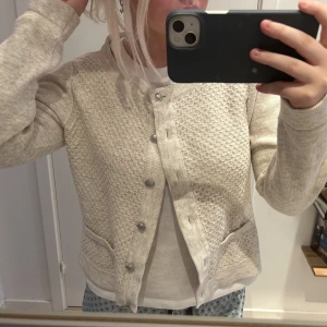 Kofta - Sån mysig kofta nu till sommaren💕💕Storlek M, passar mig i S. 