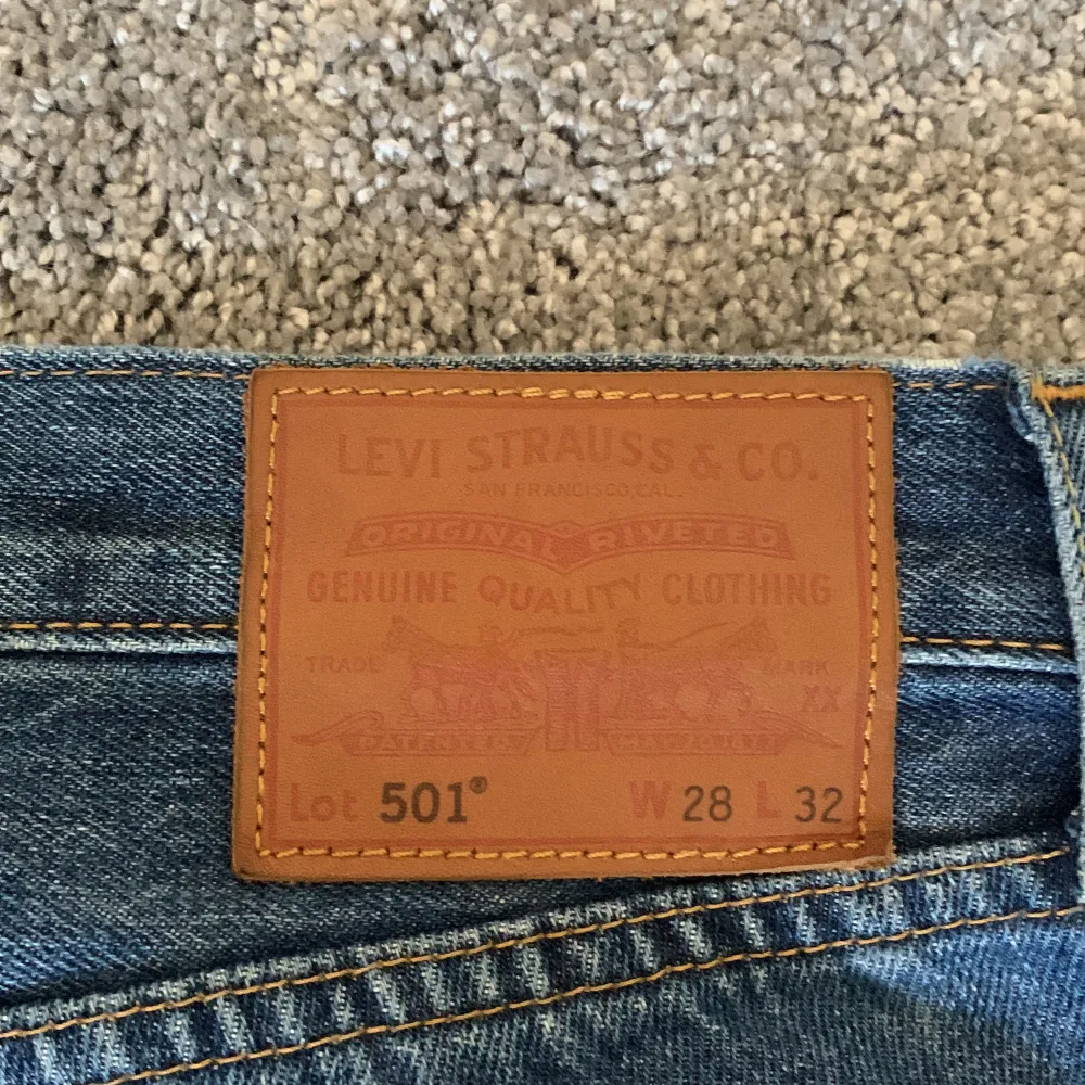 Sjukt bra skick. 9/10. W28 L32. Passar inte längre. Köpt för 1200kr. . Jeans & Byxor.