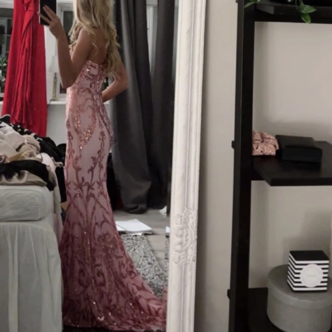 Klänningen/balklänning 