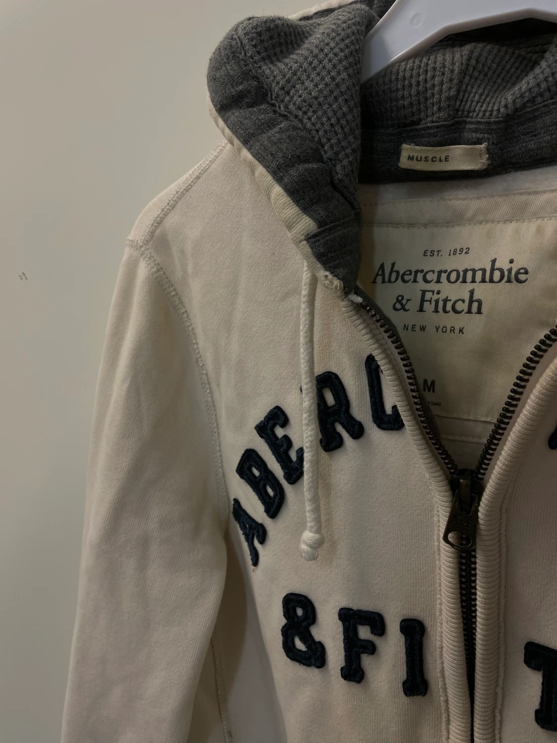 Abercrombie & Fitch zip hoodie - 90