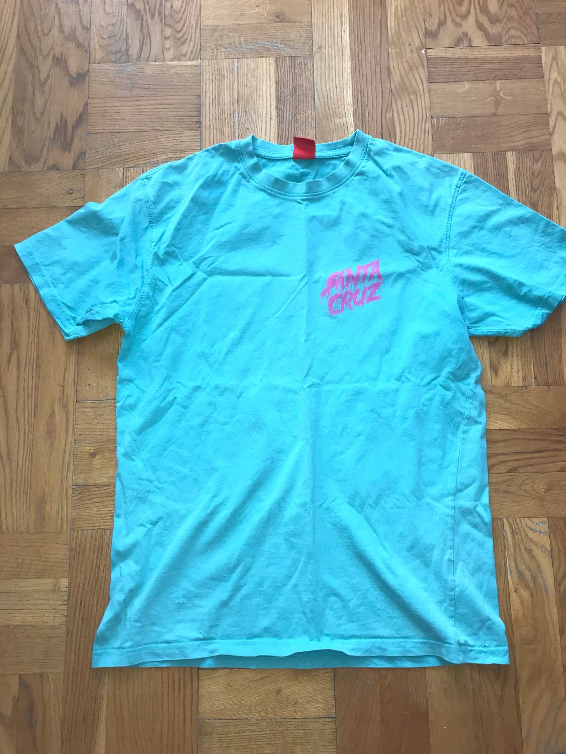 Santa cruz t-shirt 