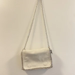 Stor TIAMO väska - Säljs då den inte kommer till användning längre