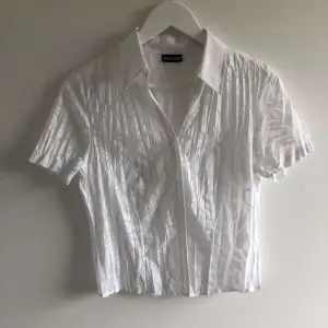 Supersöt skjorta från märket gerry weber, passar till xs-m