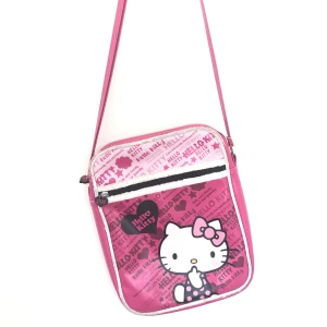 Hello kitty väska  - Säljer min favvo väska då den inte kommer till användning längre😔ganska stor så får plats med mycket! Går inte att hitta någonstans💕