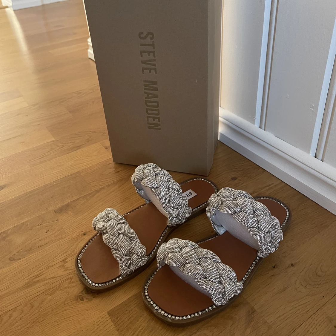 Steve Madden tofflor  - 90