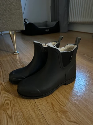 Tretorn gummistövlar fodrade  - Fina gummistövlar från tretorn, fodrade. Ytterst lite använda en säsong. 