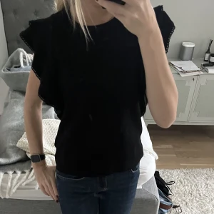 Gullig tröja❤️ - Ny jättefin tröja som passar till allt. Lappen kvar💞