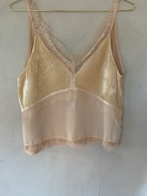Linne sammet och viskos  - Jätte fint linne från zara  beige / rosa  