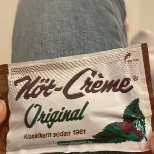 Nöt cream - God , helt ny !!  UTAN PALMOLJA En kostar 5 kr  Man kan köpa 2 