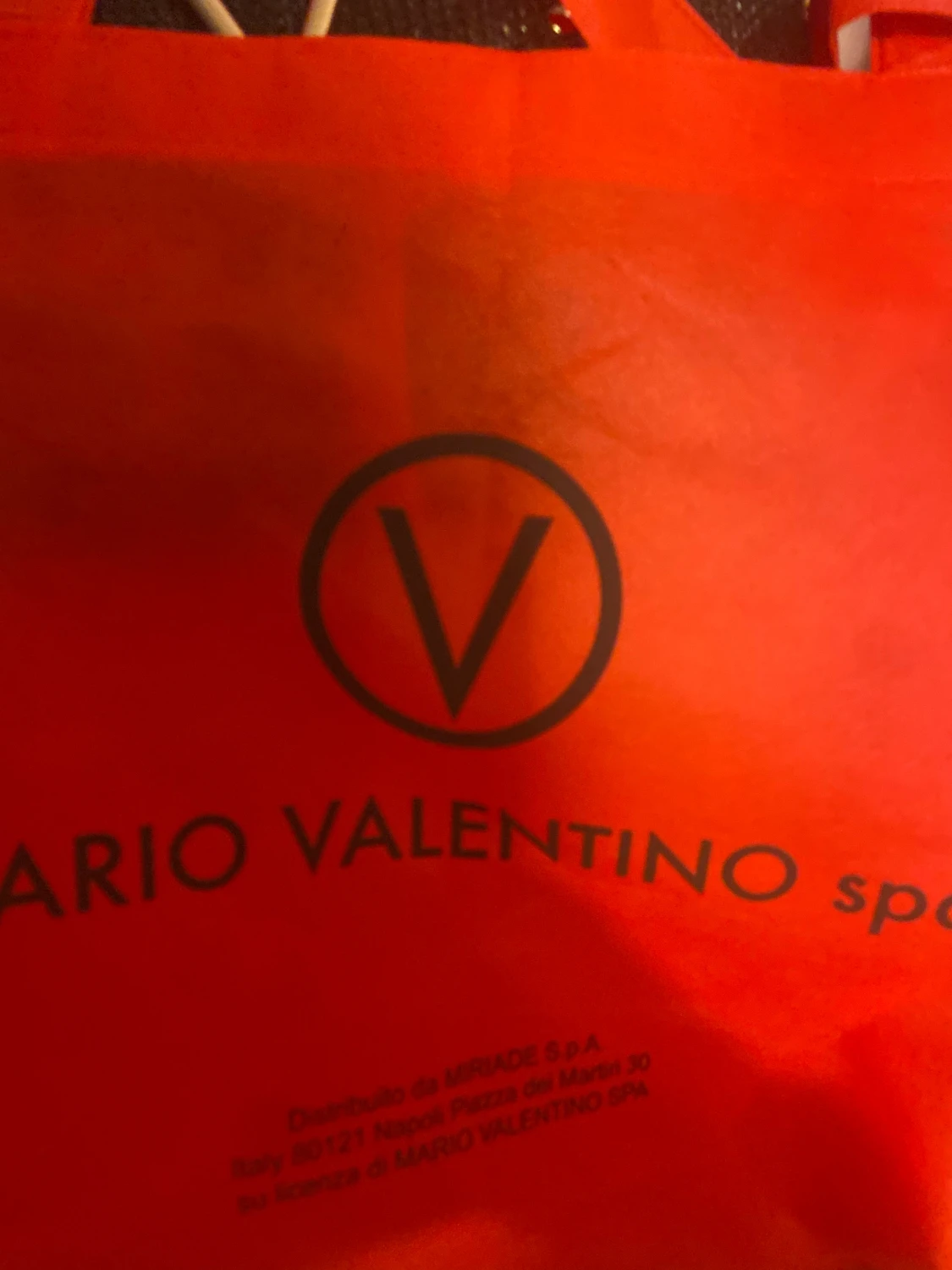 Äkta valentino väska - 90