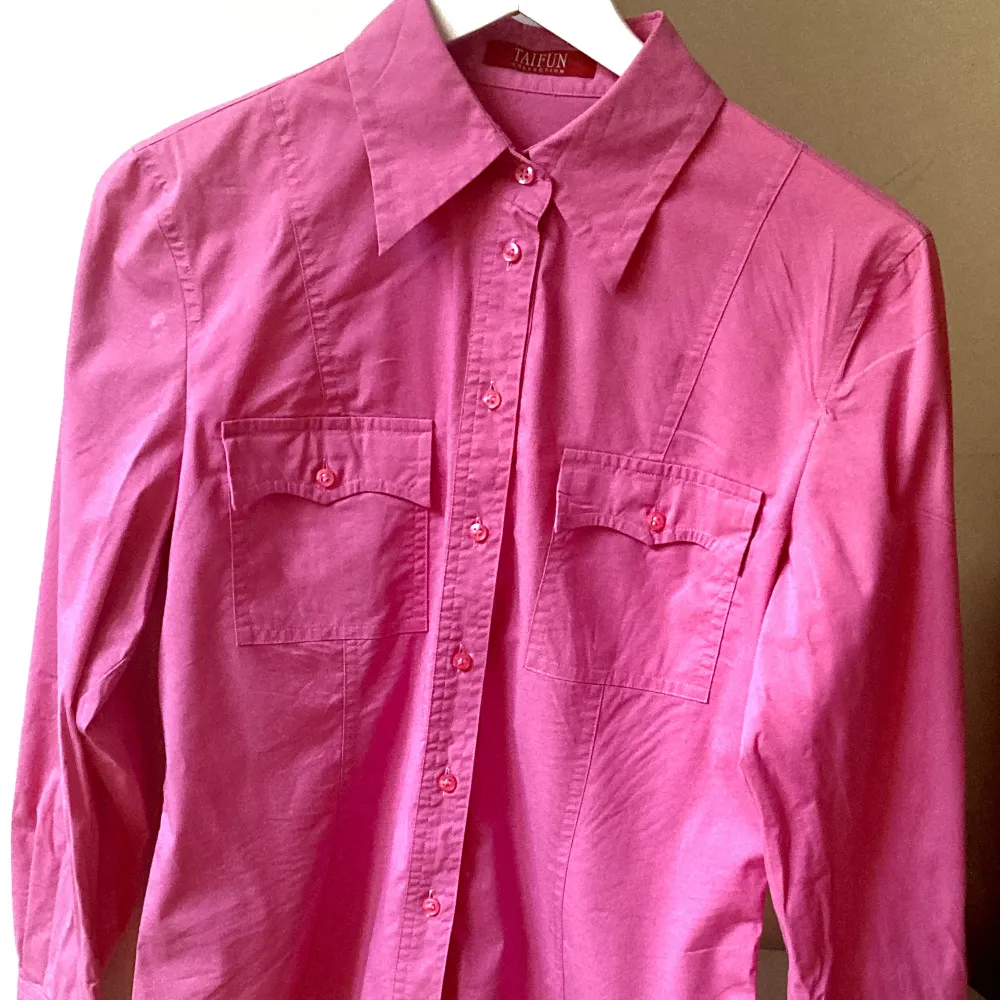 Jättefin rosa vintage skjorta i skön och bra bomullskvalité. Stl 36.. Skjortor.