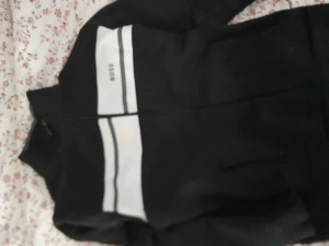 Boss tröjor  - Strl L, nyskick. 