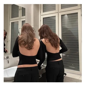 Alobha topp - Topp från Alobha, passade tyvärr inte på mig