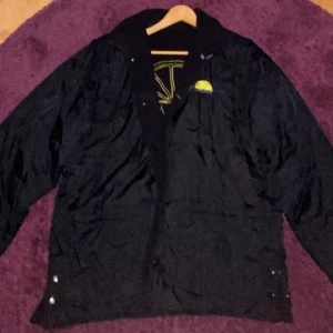 Aqua Limone jacka/väst.  - Acqua limone jacka, kan bli väst , gammal modell och ganska oanvänd då skicket ligger på 8/10. pris kan diskuteras!