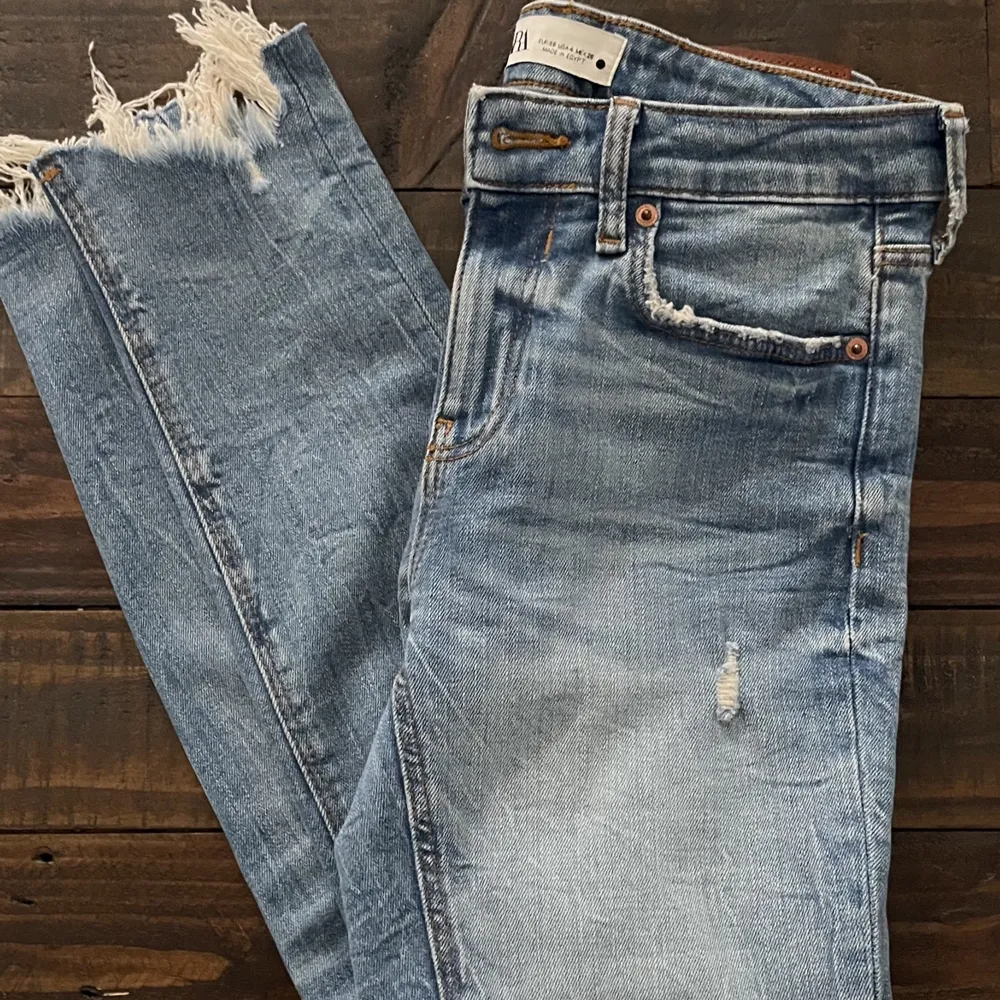Nya jeans från Zara. Jeans & Byxor.