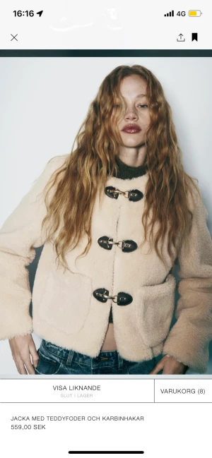 Zara jacka  - Säljer denna slutsålda jacka från zara. Den är oanvänd och har prislapp kvar, säljer pågrund av att den inte kommit till användning. 