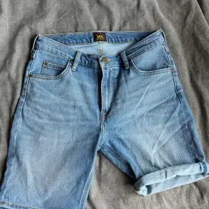 Lee jeans shorts, använda fåtal gånger, bra skick, storlek W29