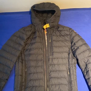 Parajumper jacka - Storlek xs barn