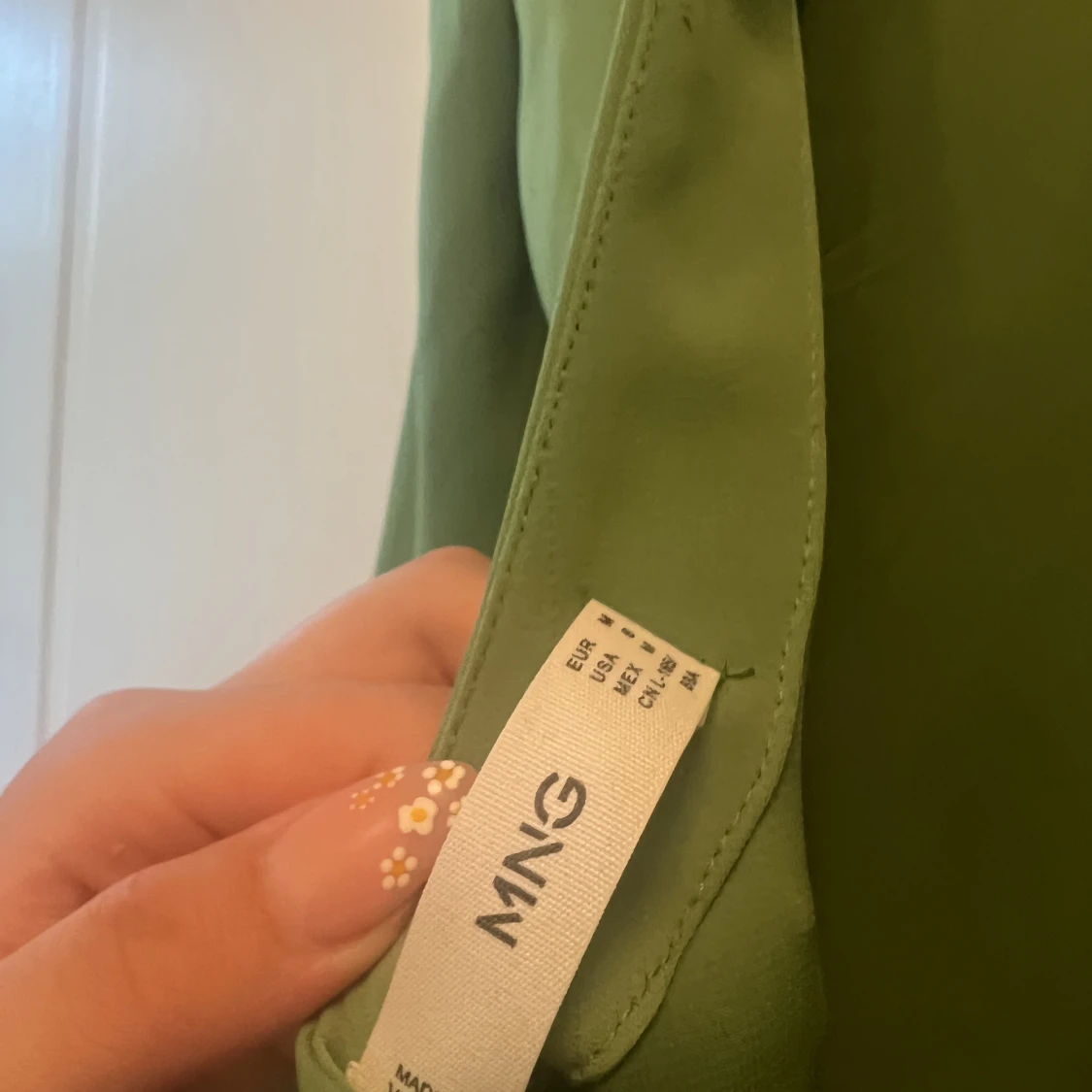 GRÖN KLÄNNING MANGO - 91