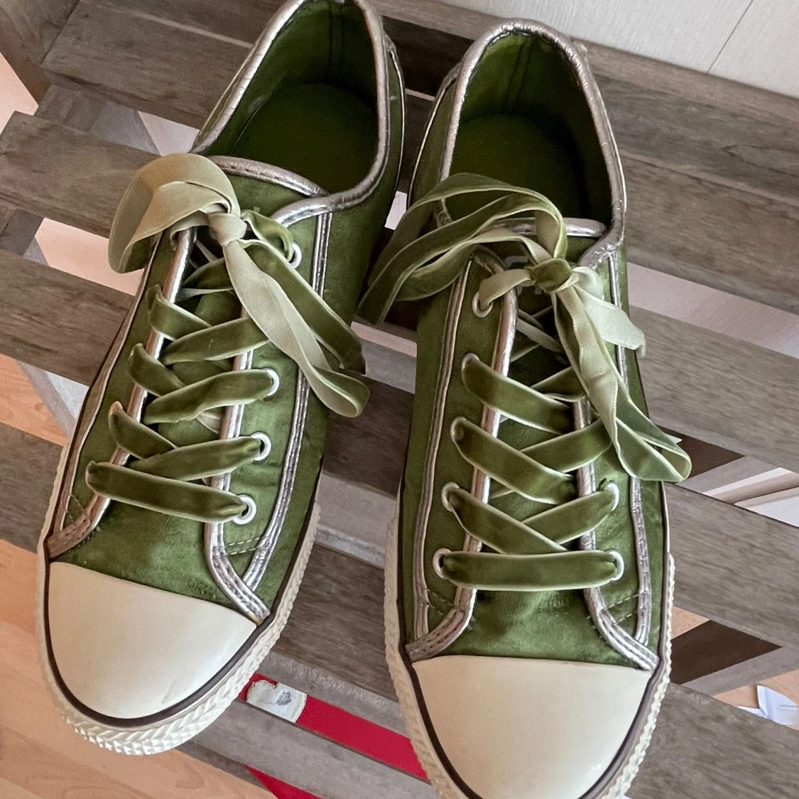 Gröna sneakers  - 90