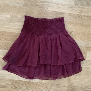 Kjol - Fin volangkjol från bikbok💘