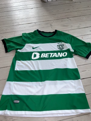 Sporting CP fotbollströja - Storlek M Aldrig använd